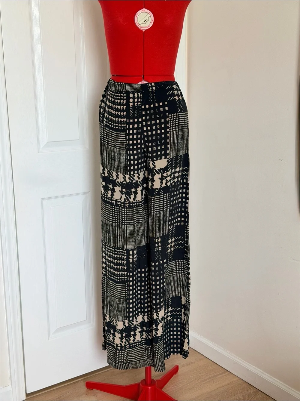 $285 Vintage Winter Kate Silk Wide Leg Pants Culottes High Rise S Tall Palazzo - Picture 2 of 12